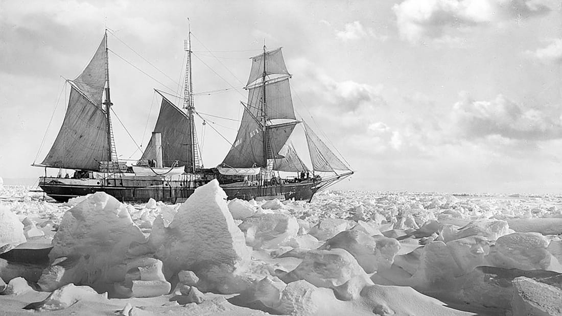 Exploration of the South pole: the greatest adventure of 20th century